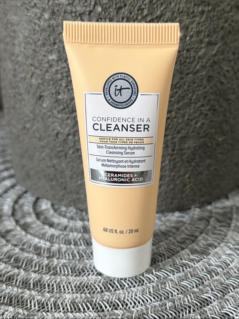 ❤️$4 NWT It Cosmetics Confidence in a Cleanser 20ml